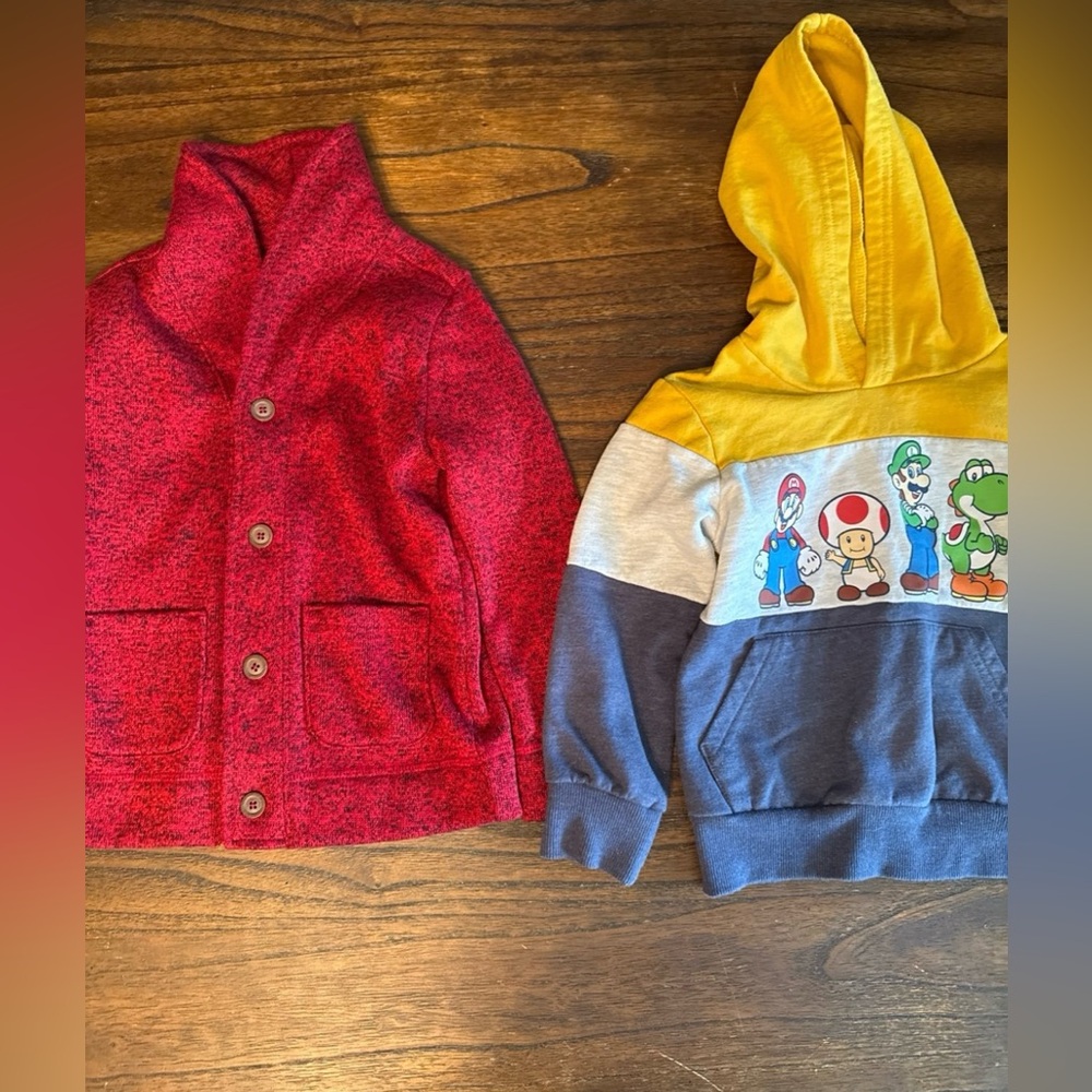 2 Jumping Beans Boys Size 4t/4 Sweater & Super Mario Sweatshirt